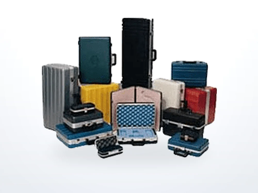 Thermoformed carrying cases in a range of sizes, colors and corner designs